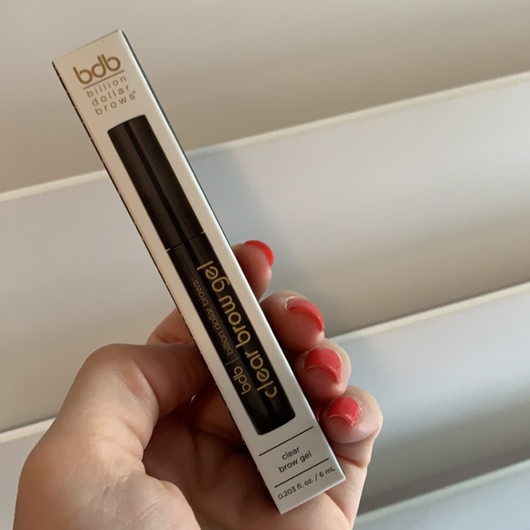clear brow gel by Billion dollar brows - Picture 2 of 5
